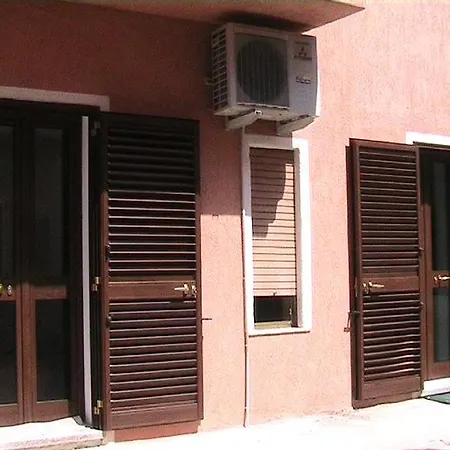 Bed and Breakfast B&B Isola Rossa